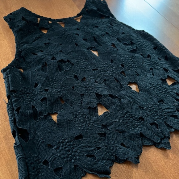 Textured Black Gothic Flower Top - Picture 7 of 10